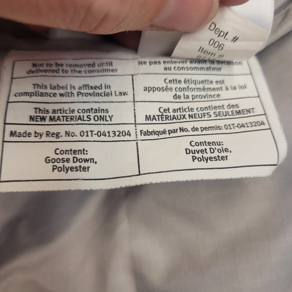 Eddie Bauer Women's White Gray Quilted Down Vest With Toggles Size Medium - Picture 12 of 12